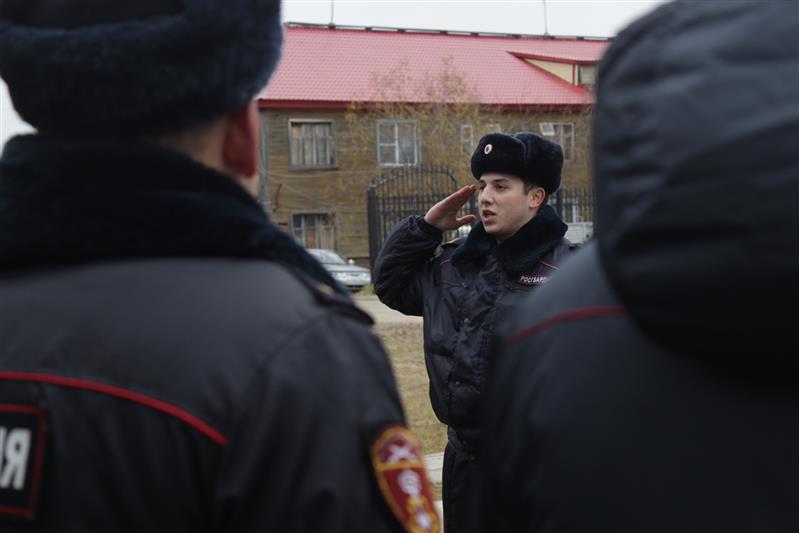 Сотрудники вневедомственной охраны Управления Росгвардии по Ненецкому автономному округу приняли присягу