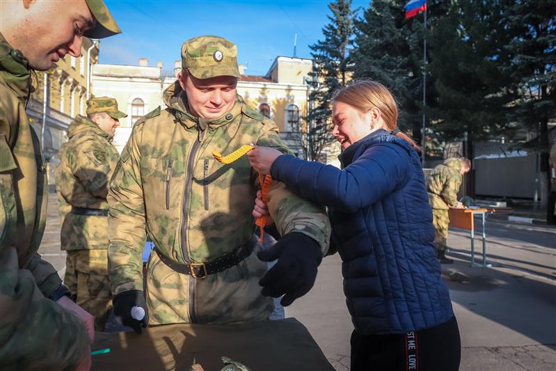 Петербургские школьники побывали в гостях у Росгвардии