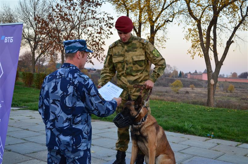 Сборная Росгвардии заняла второе место на всероссийских соревнованиях кинологов 