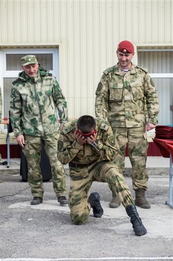 В строю краповых беретов прибыло