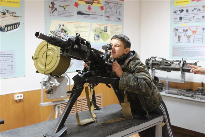 В Пермском военном институте Росгвардии прошёл очередной этап фестиваля-форума «Виват, кадет», посвященный 100-летию Вооружённых Сил 