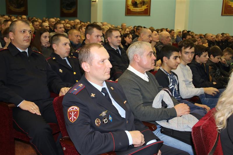 «Служим вместе»: для родителей военнослужащих открыли двери