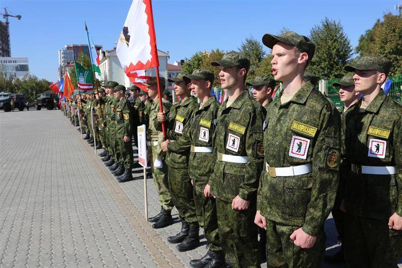 В Грозном официально стартовала первая ежегодная военно-патриотическая  межрегиональная игра «Зарница» (фото)