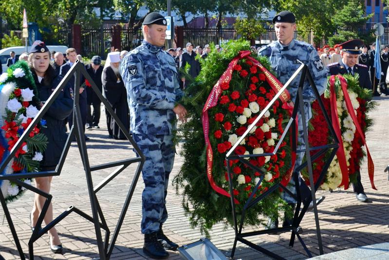Росгвардейцы приняли участие в общегородском Дне памяти погибших правоохранителей во Владивостоке