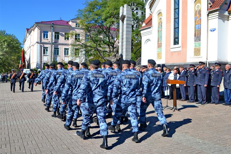 Росгвардейцы приняли участие в общегородском Дне памяти погибших правоохранителей во Владивостоке