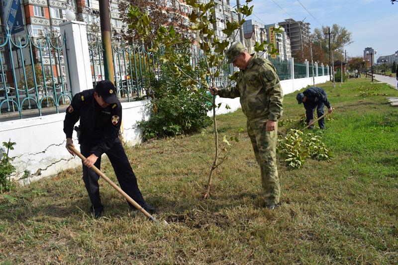 В Дагестане росгвардейцы приняли участие во Всероссийской акции народного фронта «Герои среди нас»