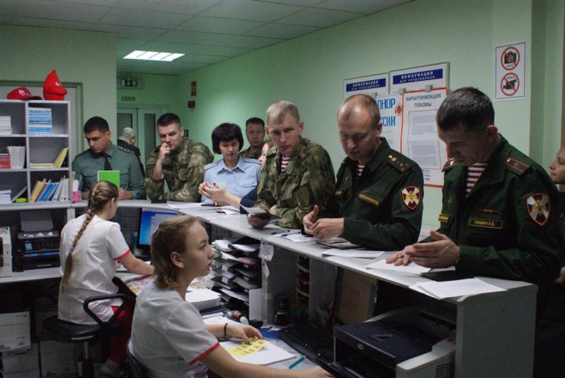 Сотрудники югорского управления Росгвардии приняли участие в благотворительной акции по сдаче крови (фото, видео)