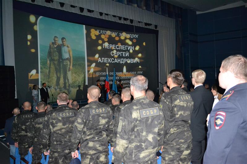 Губернатор Ульяновской области поздравил СОБР с 25-летием (фото)