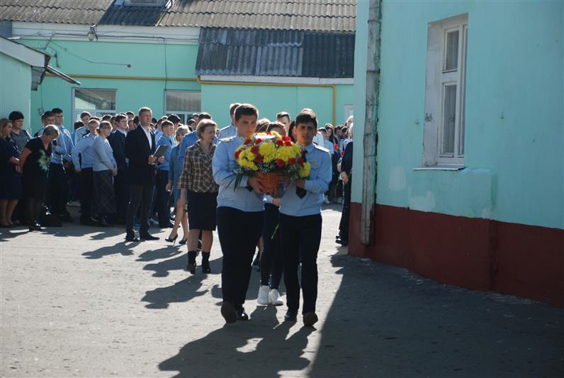 Сотрудники орловского ОМОН почтили память боевого товарища