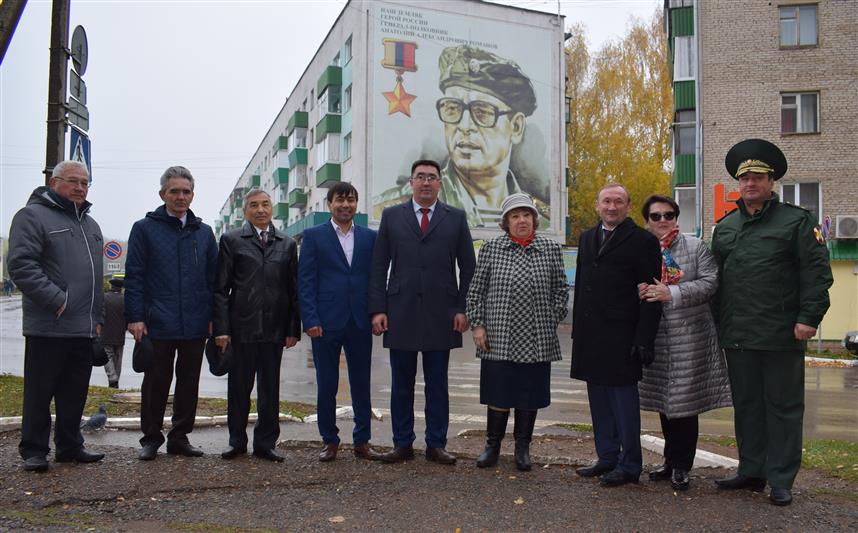 На родине Героя России генерала Анатолия Романова в Башкортостане прошли торжественные мероприятия, посвященные его 70-летию (фото)
