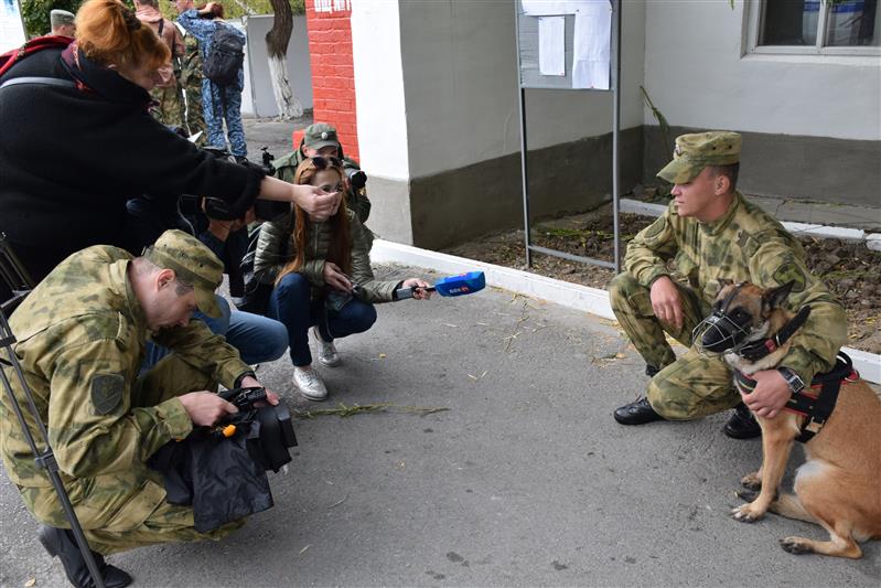 В Ростовской области подведены итоги II чемпионата войск национальной гвардии по многоборью кинологов (Видео)