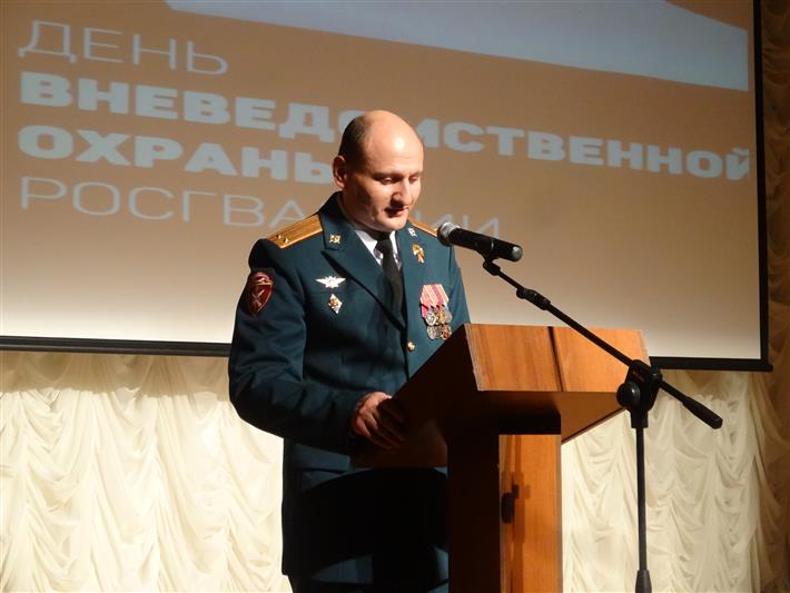 В Центральном округе Росгвардии сотрудники вневедомственной охраны отметили профессиональный праздник  