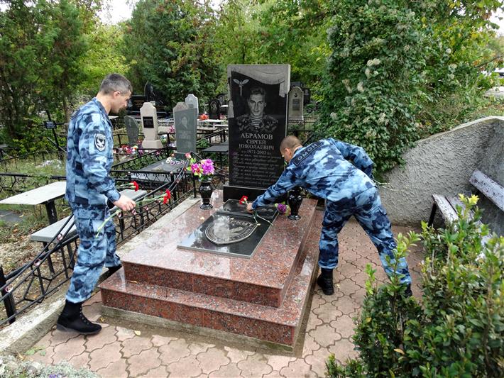 В Крыму сотрудники Росгвардии отметили 30-летие со дня создания ОМОН