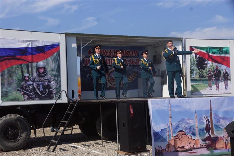 В Объединенной группировке войск (сил) на Северном Кавказе отпраздновали День спецназа