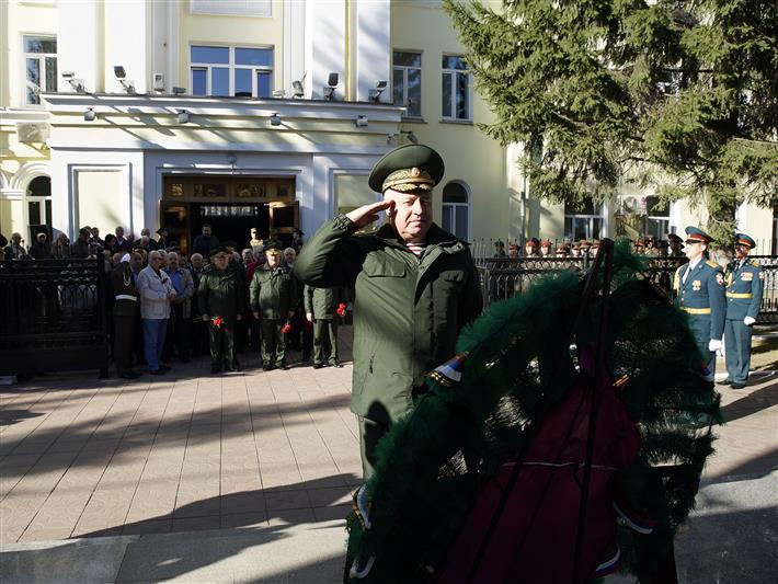 В рамках общероссийской акции Росгвардии «Вальс нашей молодости» в Новосибирске прошло торжество, посвященное Дню пожилого человека 