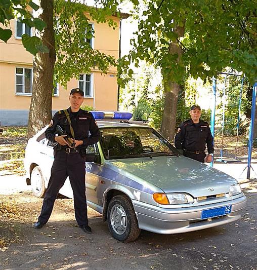 Рязанские росгвардейцы задержали мужчину, который ранил работницу кафе (видео)