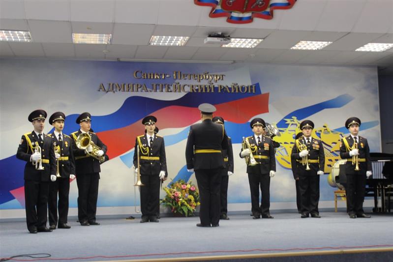 Военные музыканты Северо-Западного округа Росгвардии присоединились к Всероссийской акции «Вальс нашей молодости» (видео)