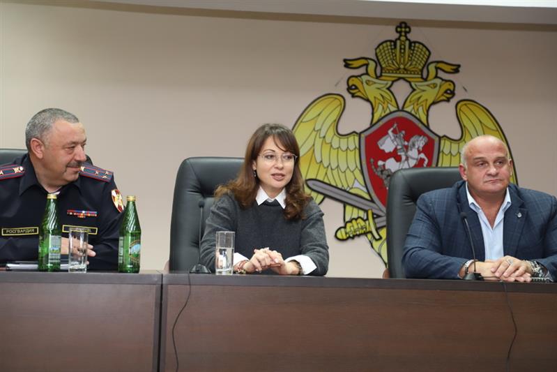 Артисты тетра и кино посетили тульский ОМОН