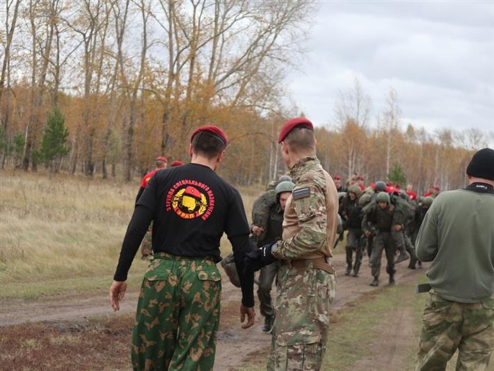 В Уральском округе состоялись квалификационные испытания на право ношения крапового берета (фото, видео)