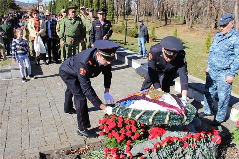 Росгвардейцы почтили память жертв осетино-ингушского конфликта