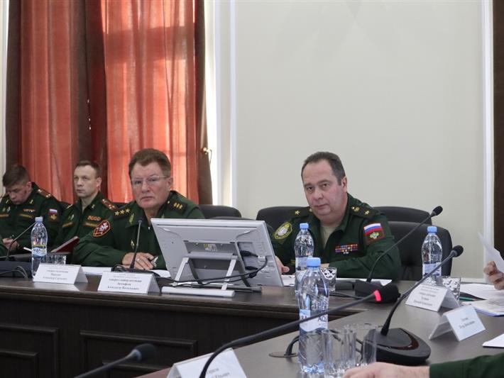 В Уральском округе Росгвардии состоялось координационное совещание с представителями военной прокуратуры Центрального военного округа