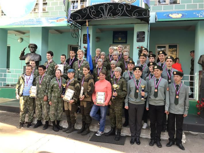 В Ангарске ученики профильного класса Росгвардии стали победителями в военно-спортивной игре «Зарница», посвященной 70-летию Героя России генерал-полковника Анатолия Романова