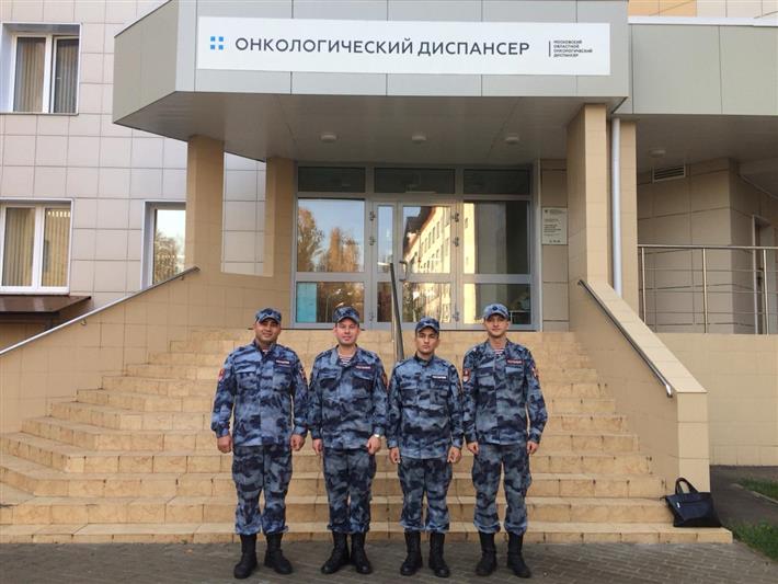 Росгвардейцы сдали кровь для тяжелобольных детей