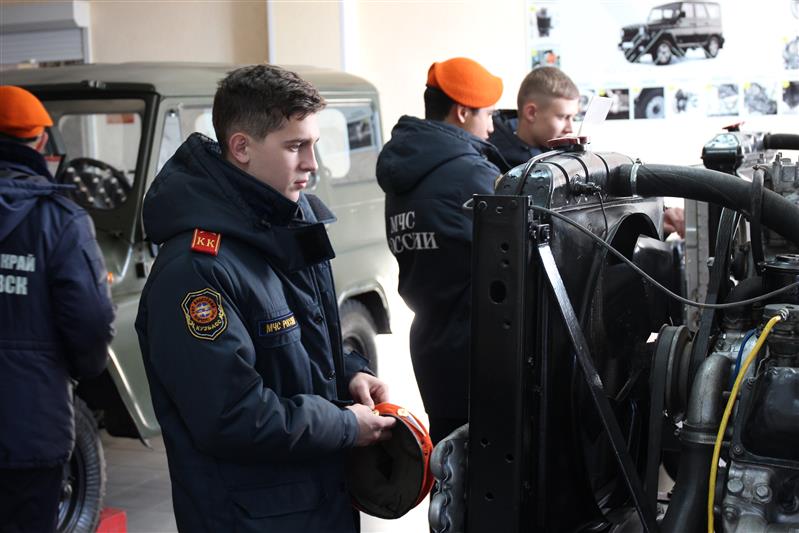 В Новосибирске росгвардейцы приняли участие в организации и проведении Всероссийского кадетского конкурса (фото, видео)