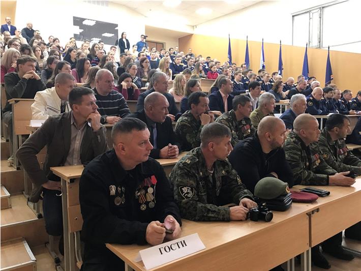 Студентам Екатеринбурга презентовали книгу о первой чеченской войне