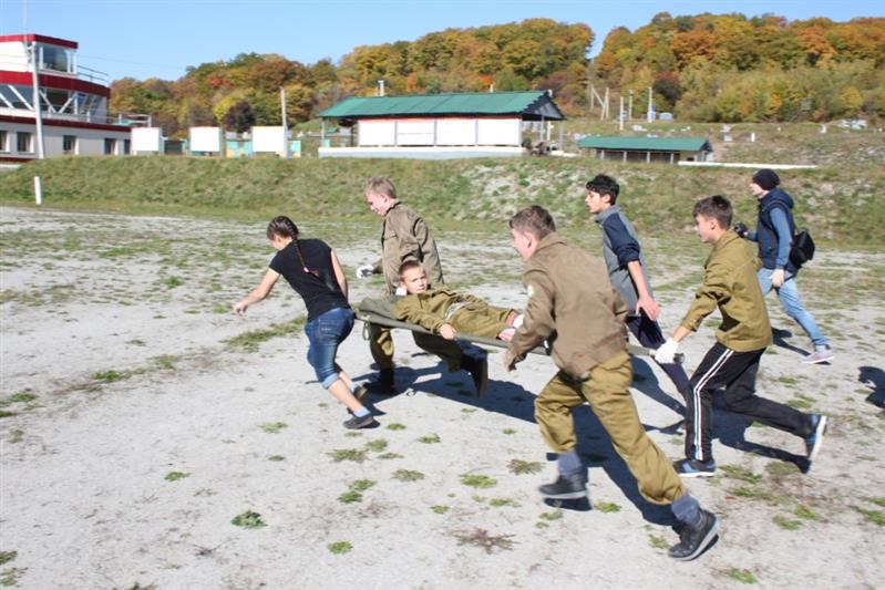Сотрудники спецназа Восточного округа Росгвардии приняли участие в организации военизированной спартакиады для воспитанников детских домов (фото))