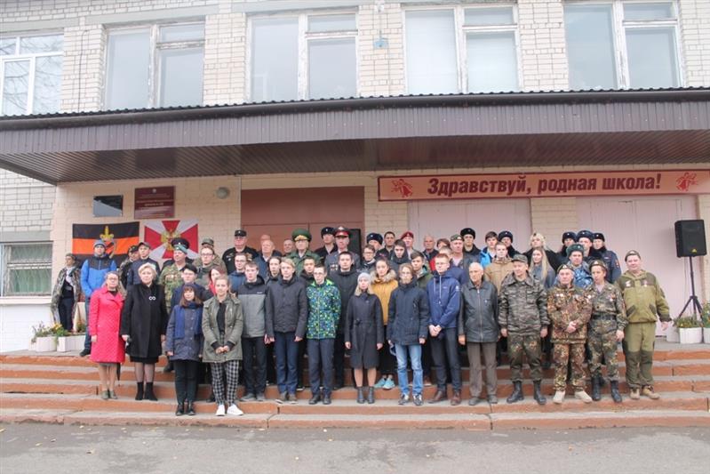 В Свердловской области увековечили имя сотрудника вневедомственной охраны, погибшего при исполнении служебного долга (видео)