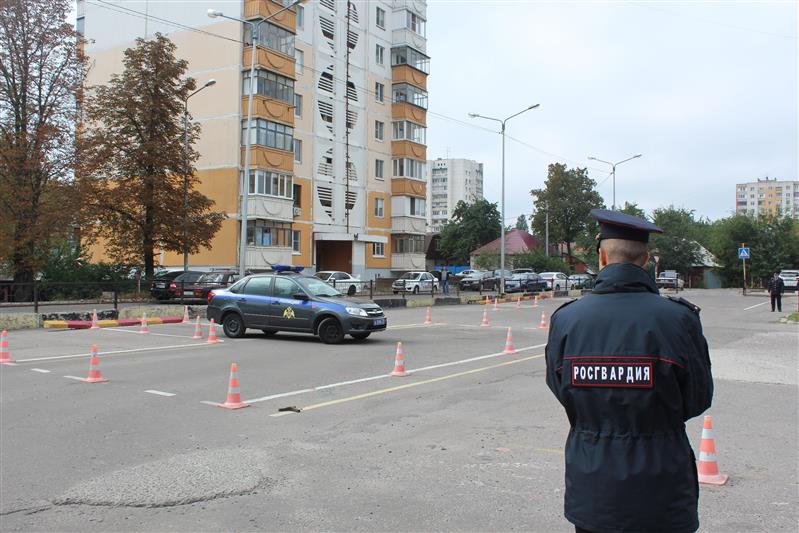В Белгороде определился лучший экипаж группы задержания вневедомственной охраны Росгвардии