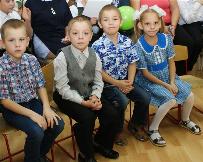 В Тольятти росгвардейцы поздравили воспитанников подшефного детского социального центра с годовщиной образования учреждения
