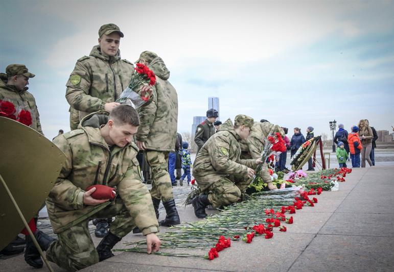 Военнослужащие и сотрудники Центрального округа Росгвардии посетили Музей Победы