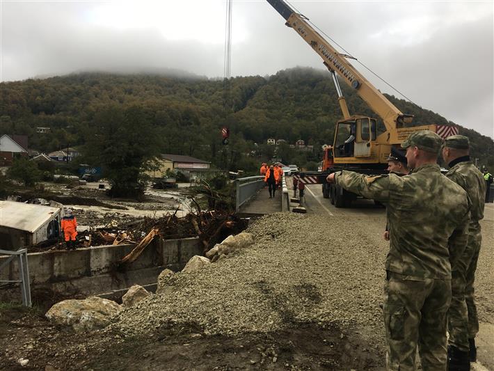 На Кубани сотрудники и военнослужащие Росгвардии несут службу в районах ЧС в круглосуточном режиме