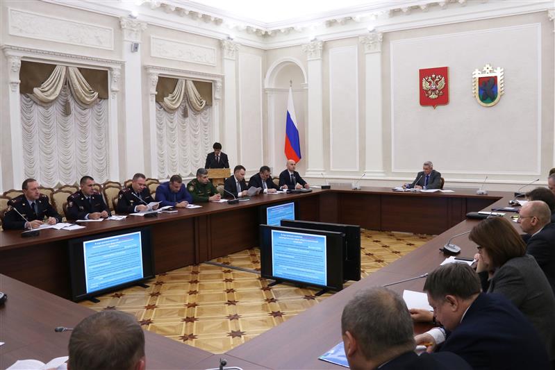   Сотрудники центра лицензионно-разрешительной работы Управления Росгвардии по Республике Карелия приняли участие в координационном совещании по обеспечению правопорядка в регионе