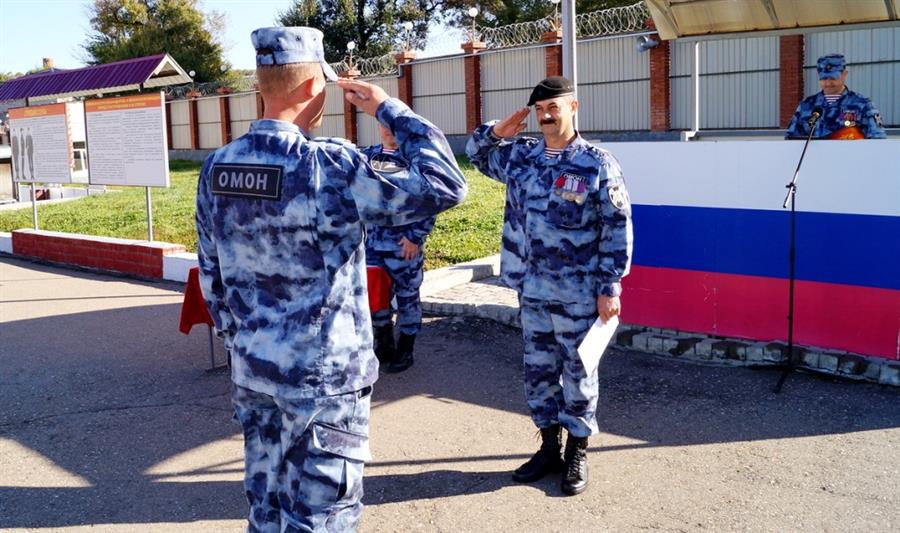 День открытых дверей, выставка вооружения, плац-концерт и торжественные митинги – в Приморье отметили день создания ОМОН 