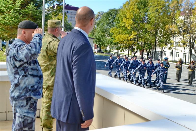 День открытых дверей, выставка вооружения, плац-концерт и торжественные митинги – в Приморье отметили день создания ОМОН 