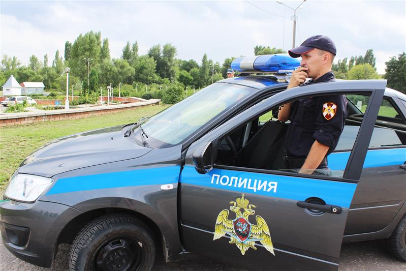 В Воронеже сотрудники Росгвардии вернули родственникам потерявшегося пожилого человека