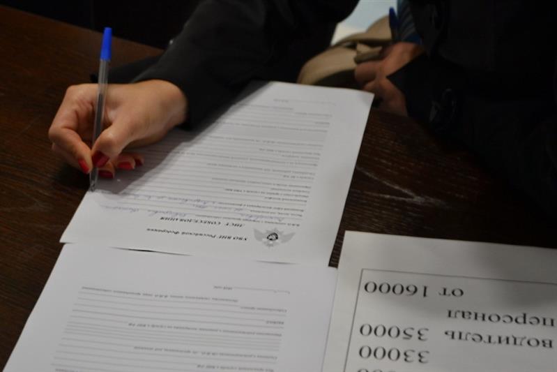 Сотрудники владивостокского отдела вневедомственной охраны представили собственную информационную площадку на ярмарке вакансий