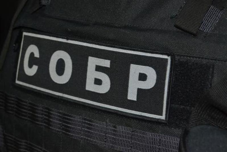 В Кузбассе росгвардейцы и полицейские задержали рецидивиста - наркоторговца