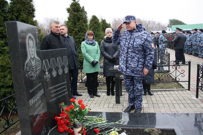 В Приволжье почтили память погибших правоохранителей