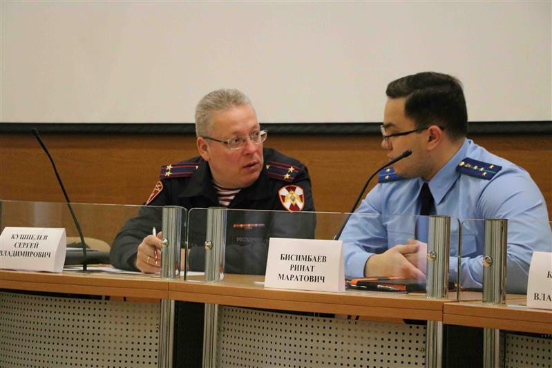 В Екатеринбурге сотрудники Росгвардии приняли участие в семинаре для представителей предприятий топливно-энергетического комплекса, подлежащих проверке в 2019 году