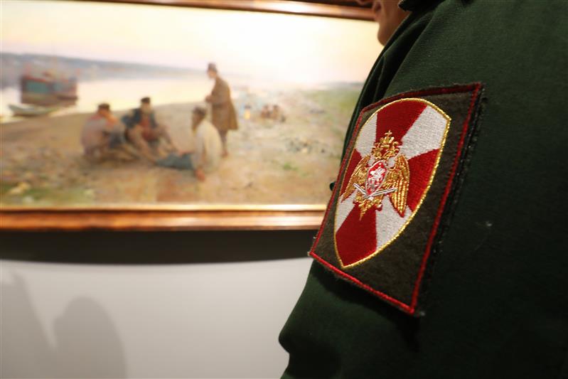 Слушатели факультета войск национальной гвардии Российской Федерации Военного университета Министерства Обороны Российской Федерации побывали в Центральном выставочном зале «Манеж»  на выставке «Сокровища музеев России»