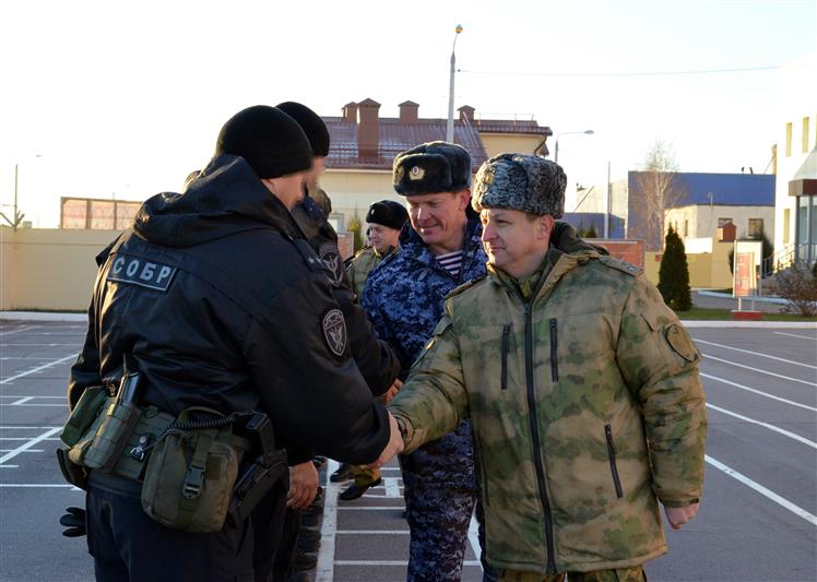 Сотрудники белгородского ОМОН и тамбовского СОБР  вернулись  из служебной командировки