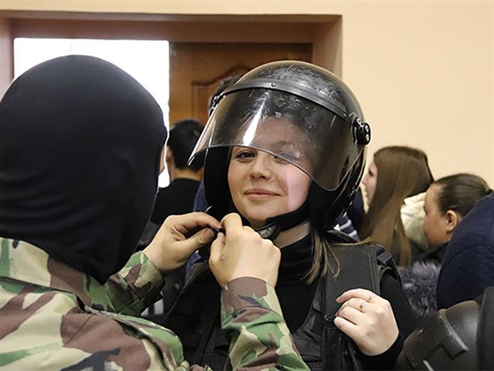 Сотрудники Росгвардии провели для забайкальских студентов акцию «Безопасность в моих руках» 