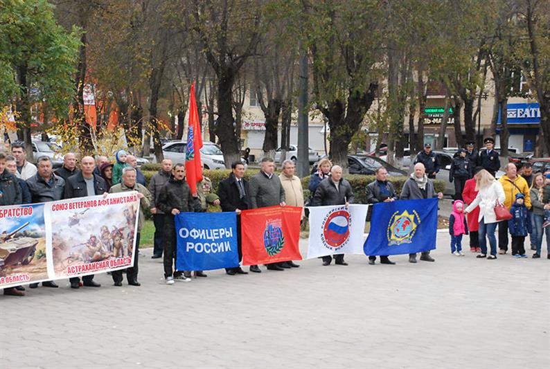 В честь Дня военного разведчика в Астрахани состоялся праздничный митинг 