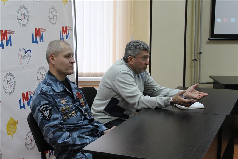 Белгородские росгвардейцы приняли участие в региональной акции «Диалоги с героями»