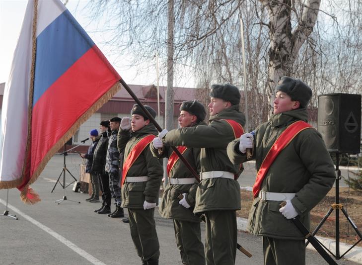 В Тюмени сотрудники Росгвардии приняли участие во Всероссийском Дне призывника (видео)