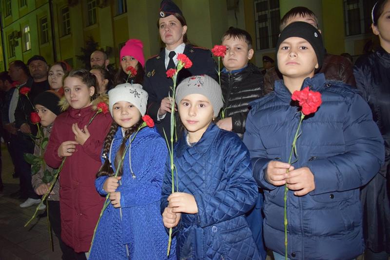 В Северо-Кавказском округе Росгвардии почтили память военнослужащих и сотрудников, погибших при исполнении служебных обязанностей